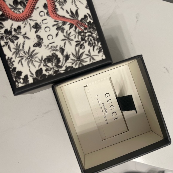 Gucci Necklace Pendant - Picture 5 of 6